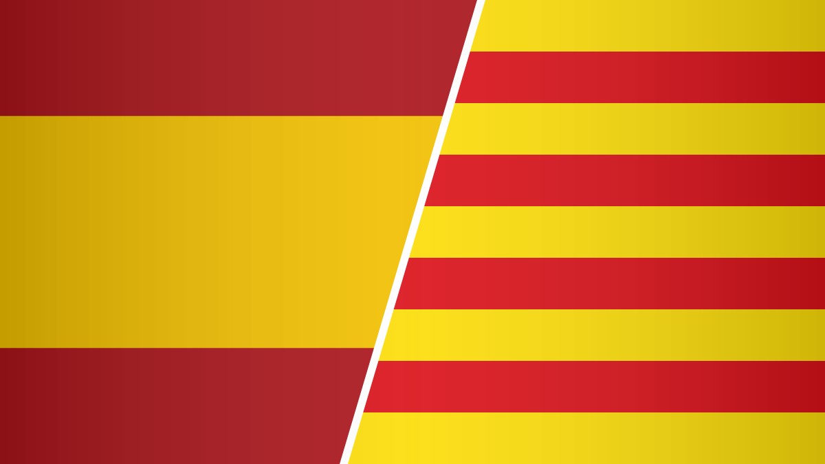 La bandera de España junto a la senyera de Cataluña